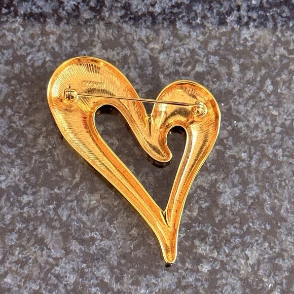 VTG Monet Puffy Heart Brooch Pin Signed Gold Tone Retro Romantic With Box 2.5” - Picture 3 of 7